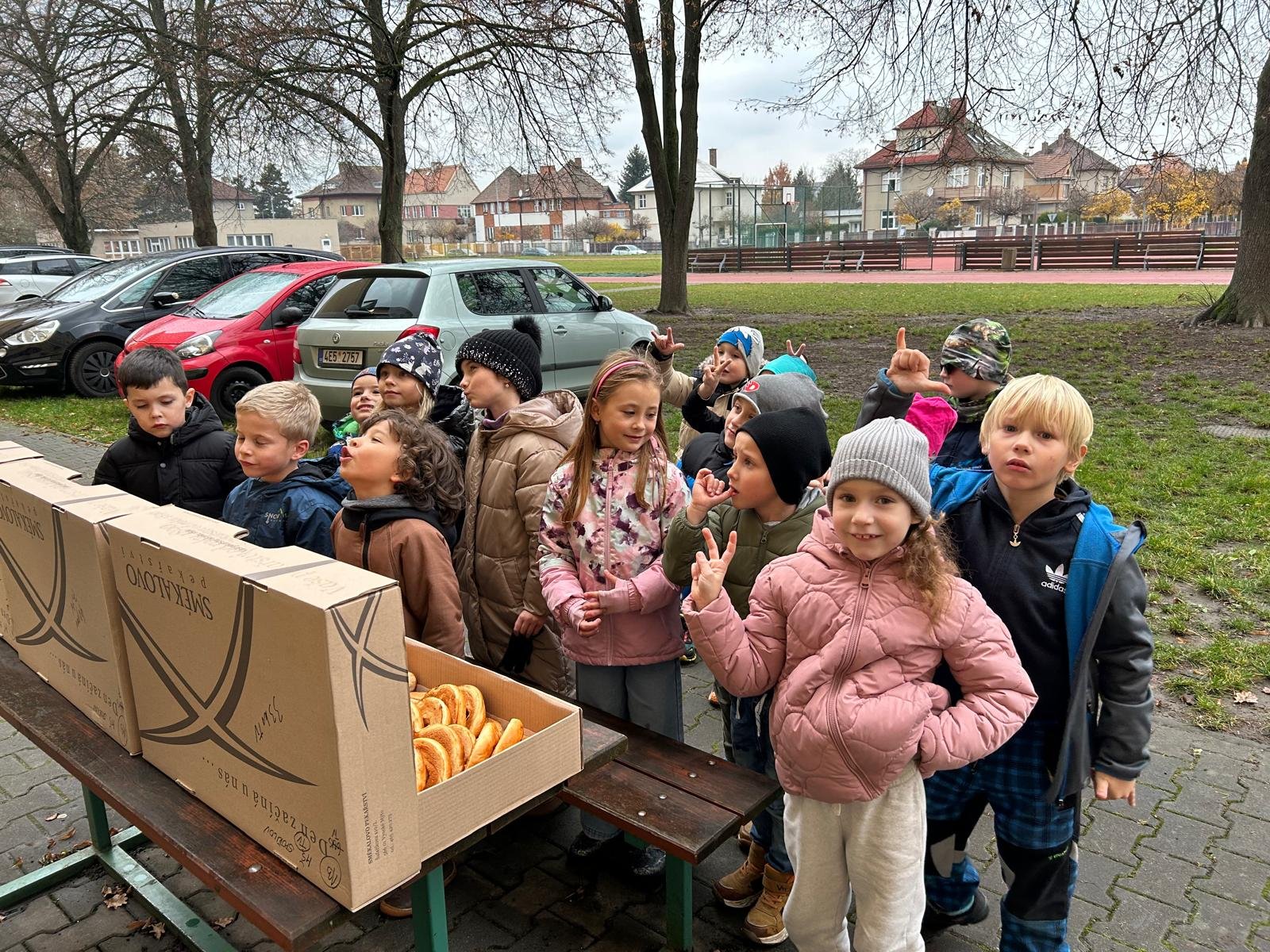 Listopadová družina